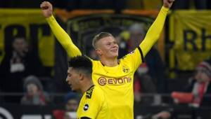 Haaland, de apenas 19 años, ya había conseguido tres tantos el pasado fin de semana en su debut con el Borussia Dortmund y ahora hizo doblete.