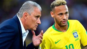 Neymar se fue lesionado en el triunfo de Brasil 2-0 ante Qatar.