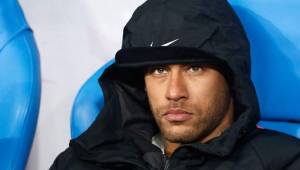 Neymar estaría arrepentido de salir del Barcelona por fichar por el PSG y ahora quiere regresar.