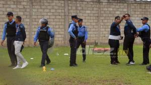 Varios aficionados del Motagua fueron detenidos en medio del partido ante Olimpia.