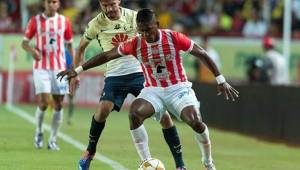 Brayan Beckeles ha perdido la titularidad con el Necaxa.