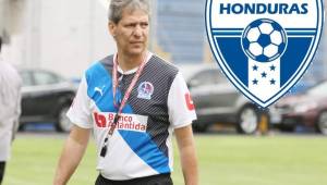 Carlos Restrepo le interesaría dirigir a la selección de Honduras, cree que tiene la capacidad y el conocimiento del medio.