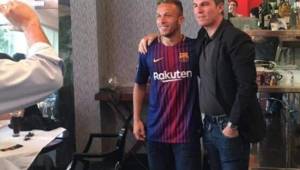 La foto de Arthur y el director deportivo del Barcelona que ha causado polémica en Brasil.