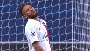 Neymar pudo cambiar el rumo del partido si hubiese anotado este gol para el PSG ante el Atalanta.