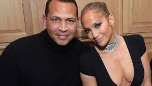 Alex Rodrígyez y Jennifer Lopez preparan una oferta de 1.830 millones de dólares para adquirir a los Mets.