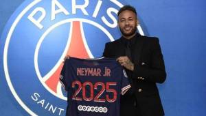 Neymar renovó con el PSG hasta 2025, el brasileño seguirá buscando la Champions en París.