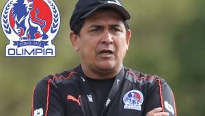 El técnico Nahún Espinoza ha sido confirmado como nuevo entrenador del Olimpia.