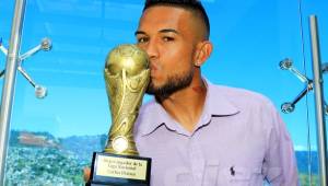 Carlos 'Chino' Discua dice que este premio de DIEZ lo compromete para el 2017. También habla de la Selección de Honduras y de su sueño de ir al Mundial de Rusia. Fotos Ronald Aceituno
