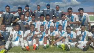 Así celebró Guatemala su título en el torneo de Uncaf Sub-19. FOTO: FEDEFUT GUATE