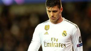Luka Jovic podría salir del Real Madrid si reciben una oferta tentadora; el serbio está en el mercado.
