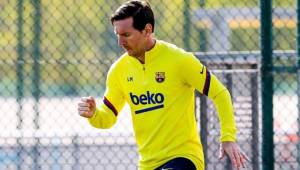 Messi tiene una 'pequeña contractura' en el cuádriceps derecho.