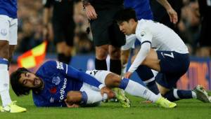 Son, jugador del Tottenham, fue expulsado tras la grave lesión que sufrió André Gomes.