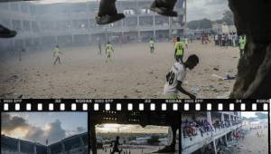 Sin duda esta es la versión más humilde del fútbol. Somalia, es un país ubicado en el llamado Cuerno de África. / AFP PHOTO / Mohamed ABDIWAHAB.