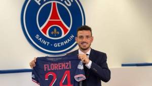 El PSG ha confirmado hoy lateral italiano Alessandro Florenzi como su nuevo jugador.