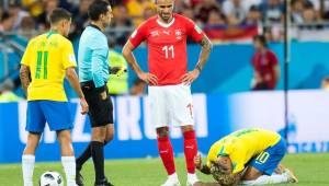 Los brasileños salieron molestos con el arbitraje de Cesar Ramos ante Suiza.