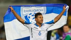 Acosta fue el capitán de Honduras en los Juegos Olímpicos de Río 2016, además es seleccionado mayor.
