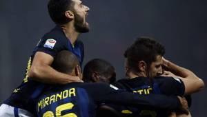 Candreva celebró con todo el gol del empate del Inter de Milán.