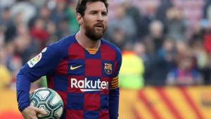 Messi es el actual goleador del torneo español con 19 dianas seguido por Benzema que tiene 13.