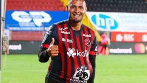 El mediocampista hondureño Alexander López juega esta noche la final del fútbol de Costa Rica con el Alajuelense frente al Deportivo Saprissa.