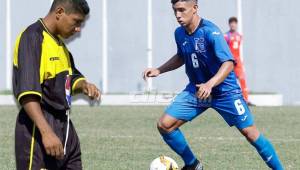 Orbin 'El Patito' Cabrera es jugador de la Selección Sub-20 y 25 años después, quiere repetir la hazaña de su papá que en esta categoría fue mundialista.