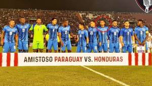 Esta fue la alineación que usó Honduras en el amistoso frente a Paraguay y Rigoberto Rivas debutó haciendo un buen trabajo. Foto cortesía