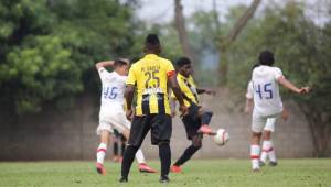 Mikel García anotó el tanto de Real España ante Olimpia.