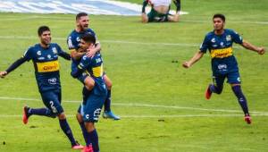 Los futbolistas del Everton de Chile celebran el triunfo sobre el Cobresal que los pone en la posición nueve del campeonato. Foto cortesía