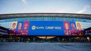 Así luce ahora la fachada del Spotify Camp Nou en Barcelona.