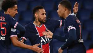 Neymar y PSG golearon 6-1 al Angers en la liga francesa.
