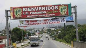 Así está la entrada a la ciudad de El Progreso este sábado, hay alegría por todas partes.