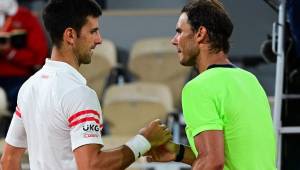 El serbio Novak Djokovic venció a Rafael Nadal en la semifinal del Roland Garros 2021 de Francia.