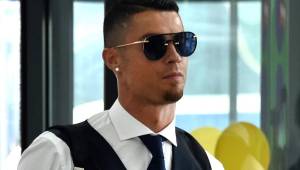 El exdirector deportivo de la Juventus aseguró que Ronaldo ya firmó con los italianos.