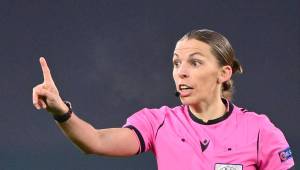 Histórico: Stéphanie Frappart será la primera mujer que dirigirá un partido en un Mundial de fútbol masculino
