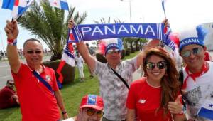 En la capital panameña se han escuchado tambores, trompetas y fuegos de artificios, desde tempranas horas, muestra que los panameños vivirán una fiesta en su debut mundialista en el Estadio Olímpico Fisht en Sochi.