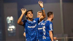 Luis Palma rompe su sequía goleadora en Polonia y anota su quinto gol con Lech Poznan tras jugadón del iraní Gholizadeh