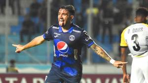 Testazo orientado y el pistolero lo vuelve a hacer: ¡Auzmendi marca con Motagua su quinto gol en Copa Centroamericana!