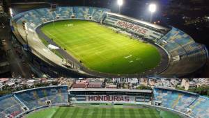 ¡Fin a la oscuridad! Condepor inició la fase de instalación de las luces LED a la localidad de sol centro del Estadio Nacional Chelato Uclés.