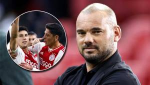 Wesley Sneijder reventó a Edson y Jorge Sánchez por su desempeño en la actual temporada con el Ajax.