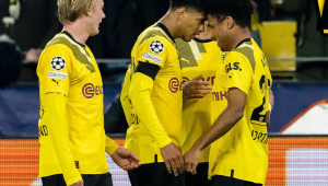 Borussia Dortmund aprovechó el error del Chelsea en defensa y golpeó primero en la ida de octavos de final de la UEFA Champions League.