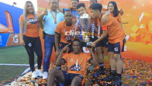 El Instituto José Trinidad Reyes se coronó campeón tras vencer en penales al Técnico Alemán. FOTO: Moisés Valenzuela.