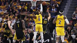 Los Lakers salen al frente en semifinales del Oeste al vencer a los Warriors en el primer duelo de la serie