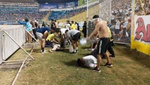Tragedia en el estadio Cuscatlán de El Salvador: reportan muertos tras avalancha en partido entre Alianza vs FAS
