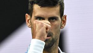 ¡Djokovic imparable! El Serbio da una lección ante De Miñaur para avanzar a cuartos del Abierto de Australia