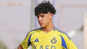 El hijo mayor de Cristiano Ronaldo juega con las selecciones menores de Portugal, pero aún puede jugar con otro país a nivel adulto. Actualmente milita en el Al Nassr donde juega su padre.