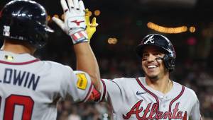 Mauricio Dubón sigue fortaleciendo su temporada 2026 en los Bravos de Atlanta luego de su llegada procedente de los Astros de Houston. Foto Atlanta Braves.