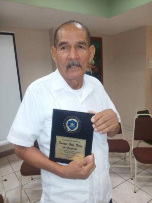 Chelato, inalcanzable y Diego se mete al Top 10: Los técnicos con más partidos dirigidos en Liga Nacional de Honduras