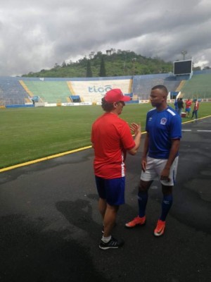 MERCADO: Mario Martínez a Marathón, Olimpia sumaría más bajas y volante a Grecia