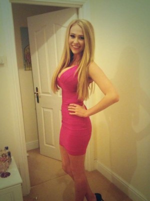 Las 11 bellas 'exnovias' que pueden consolar a un Mario Balotelli sin trabajo