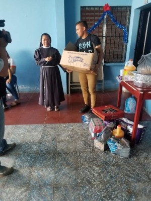 ¡Nobleza! El enorme gesto del olimpista German 'Patón' Mejía con un asilo de ancianos en Danlí