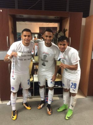El festejo íntimo de los jugadores del Olimpia tras ganar la copa de Liga Concacaf